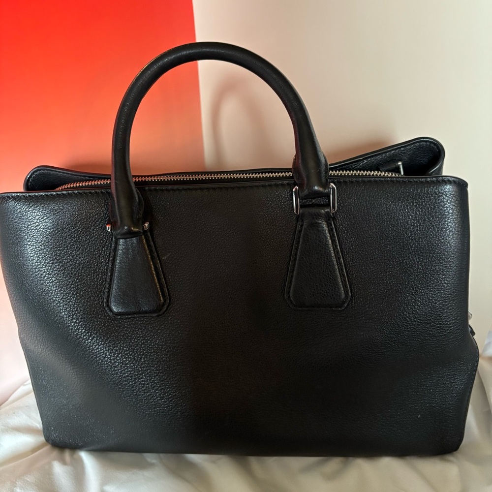 MICHAEL KORS Black Pebbled Leather Camille Satchel - Picture 2 of 8